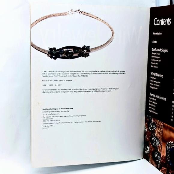 Complete Guide to Making Wire JewelryPublished 2007 - Picture 3 of 7